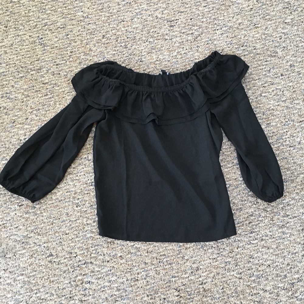 Off the shoulder ruffle blouse